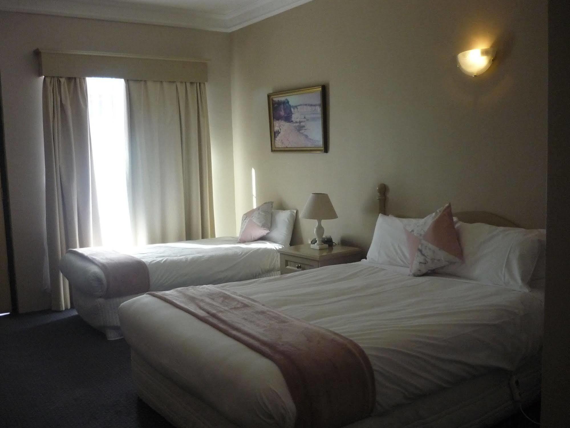 Heritage Motor Inn โกลเบิร์น ภายนอก รูปภาพ